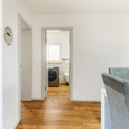 アパート New & Modern 2 With Free Parking In サラエヴォ