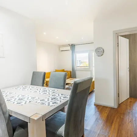 New & Modern 2 With Free Parking In サラエヴォ