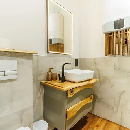 New & Modern 2 With Free Parking In * サラエヴォ